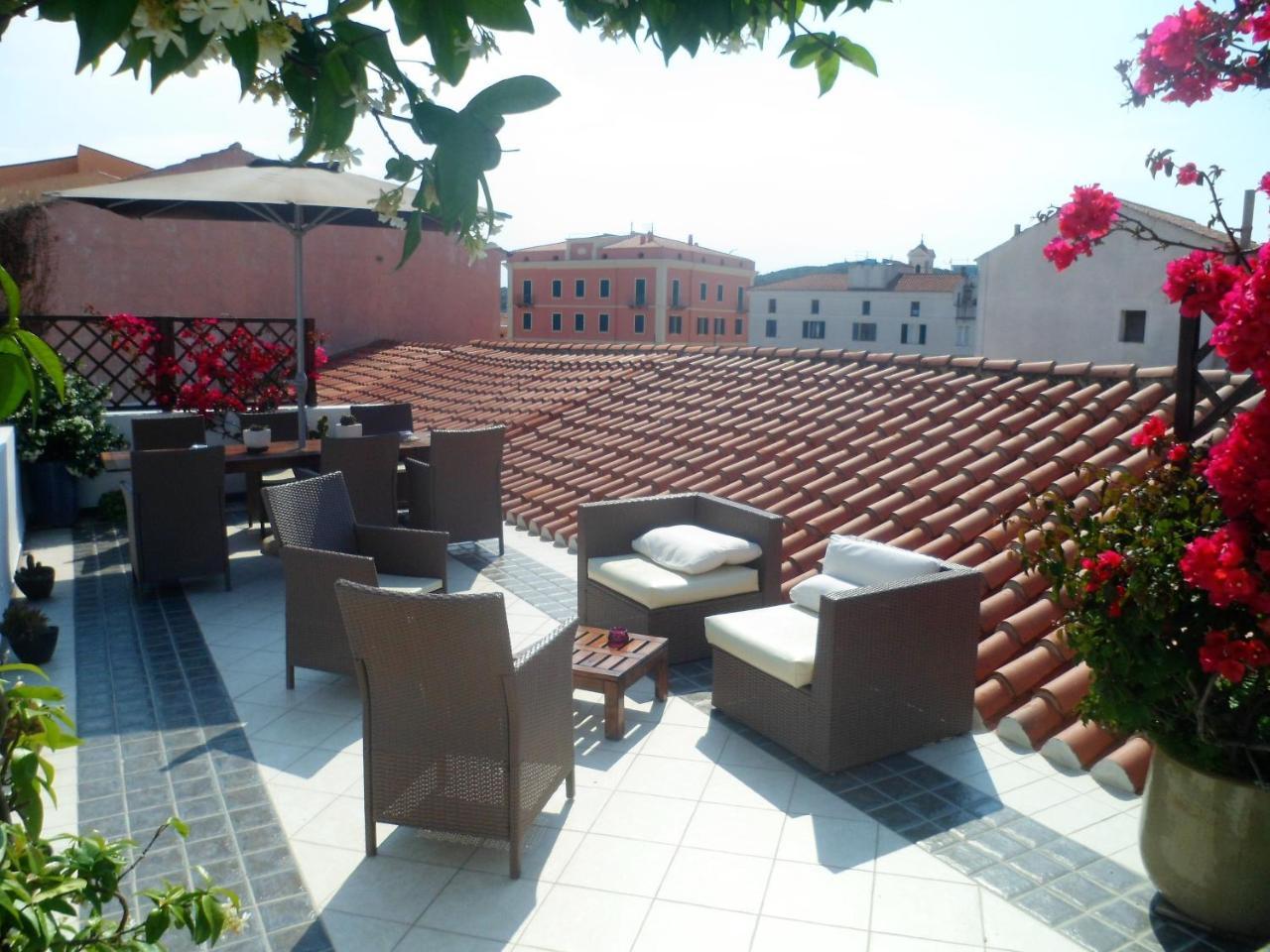 B&B Domus De Janas Санта-Тереза-Галлура Екстер'єр фото